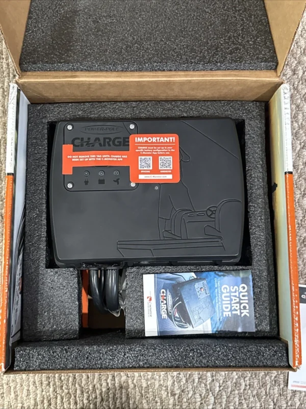 Power Pole CHARGE Marine Power Manager CH-500W onboard smart battery charger